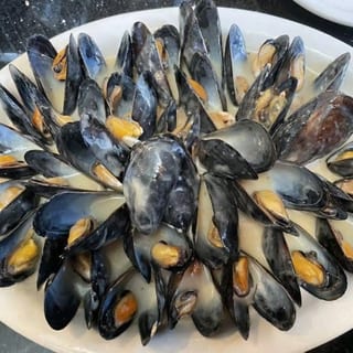 Whole Mussels